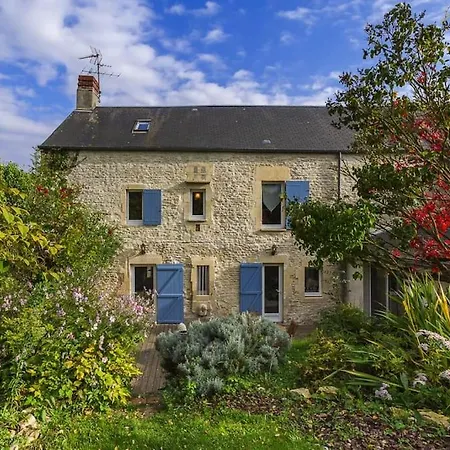 Holiday home Normandie Ferme Restauree Du 18eme Avec Jacuzzi