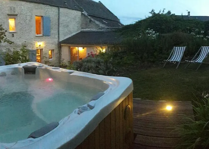 Normandie Ferme Restauree Du 18eme Avec Jacuzzi Nyaraló *